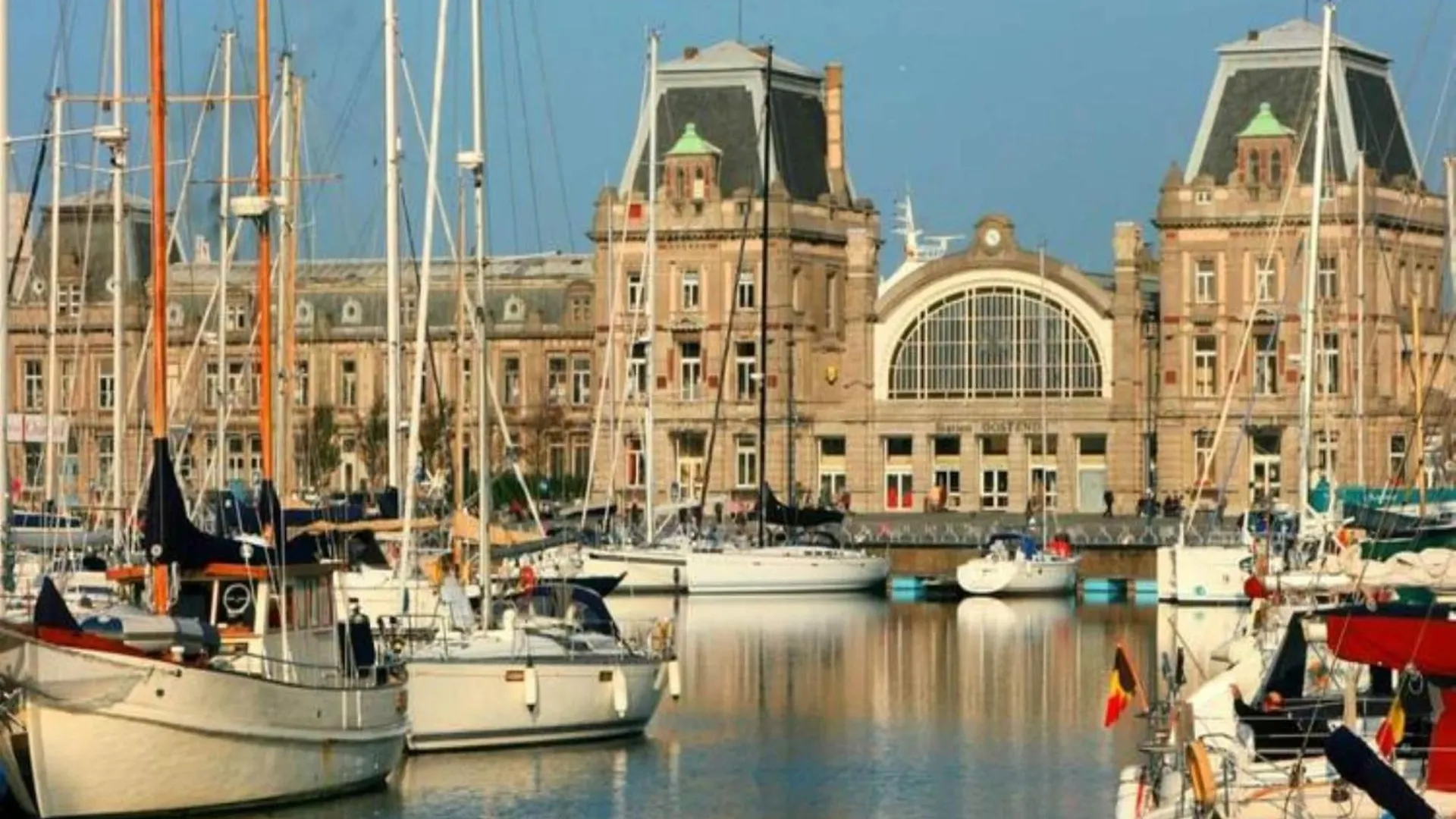 Pretty Apartment With Balcony Ostend
